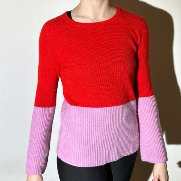 Ann Taylor Sweaters - NWT ANN TAYLOR cashmere sweater